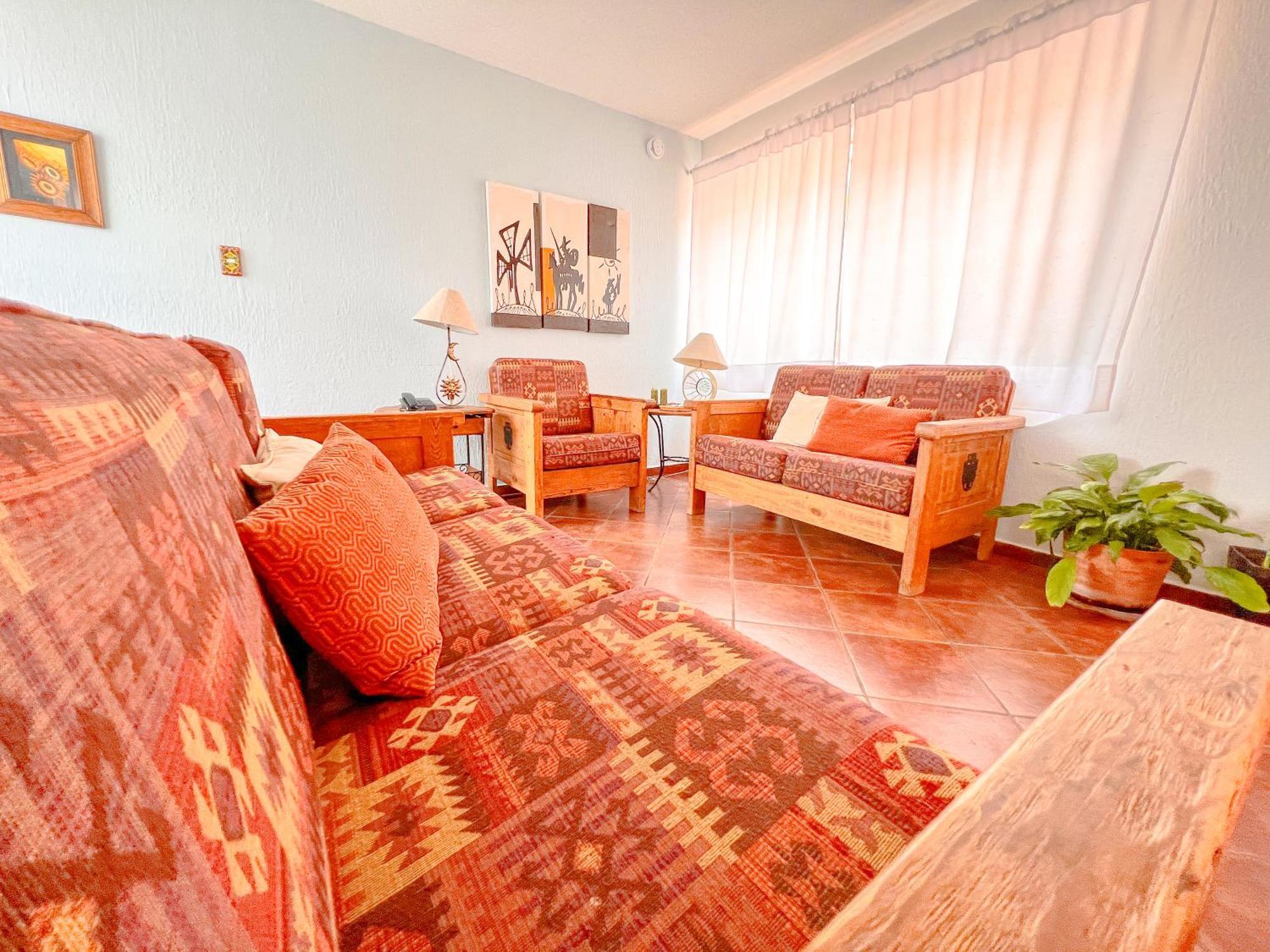 Colorful Family Condo With Terrace And Free Parking Guanajuato Exterior photo